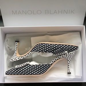 ManoloBlahnik MaysaleBlackLinenPolkaDot Mules 7.5